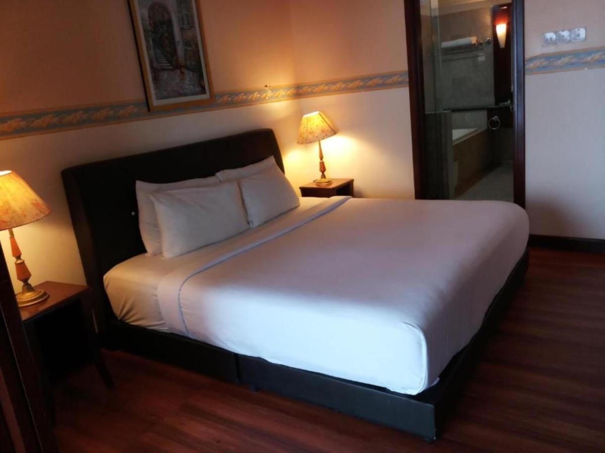 100100 Suites At Times Square Malaysia Куала Лумпур Екстериор снимка
