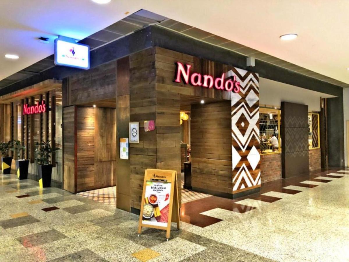 100100 Suites At Times Square Malaysia Куала Лумпур Екстериор снимка